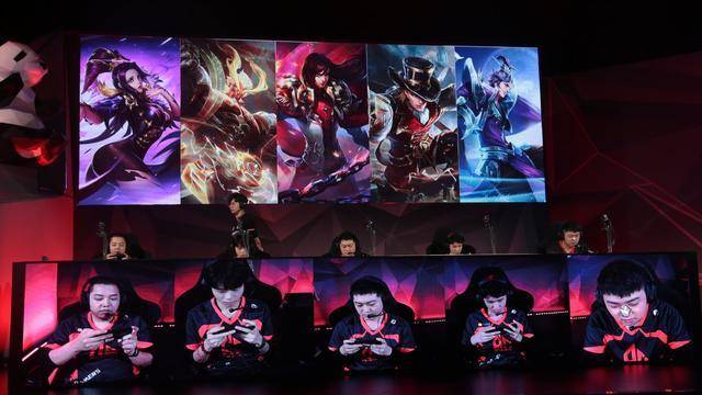 ClearLove ：我们菜的话就要多练 让他们早点回来训练