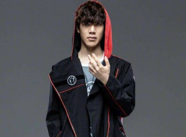 两年合同续约！ Bilibili Gaming 正式宣布： bin 将继续与我们合作至2026年