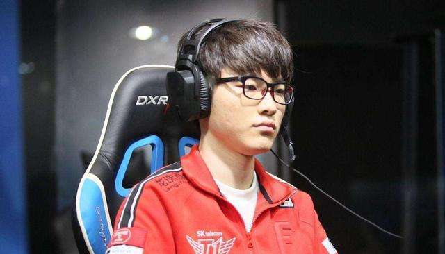 德国杯淘汰赛 D2 赛程与首发阵容：单人赛 Top Esports . 369 对 Invictus Gaming . TheShy